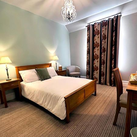 Station Lounge & Rooms Клитеро Екстериор снимка