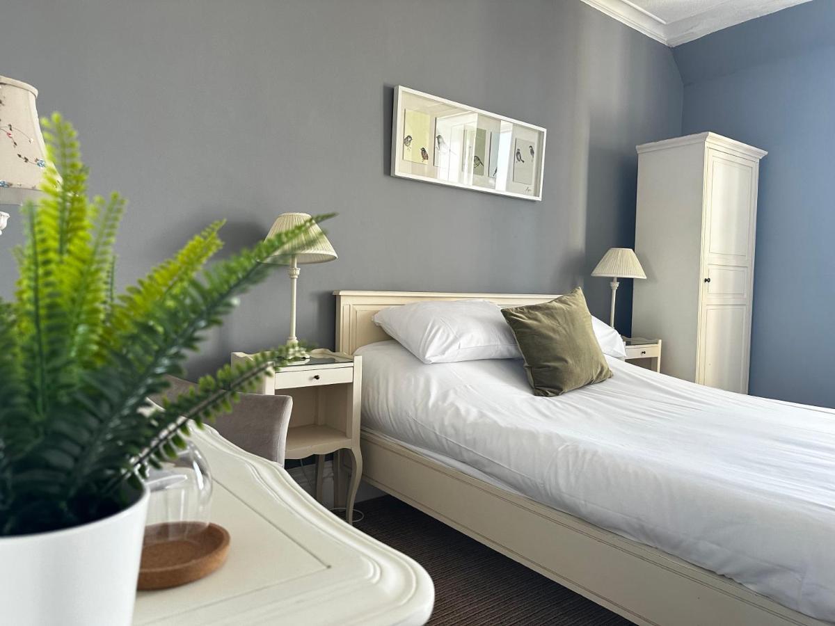Station Lounge & Rooms Клитеро Екстериор снимка