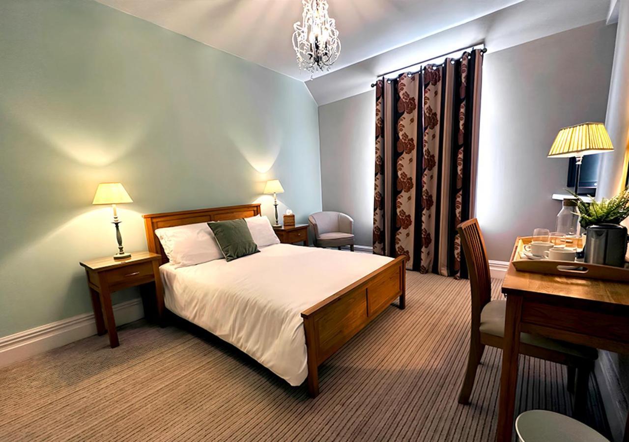 Station Lounge & Rooms Клитеро Екстериор снимка